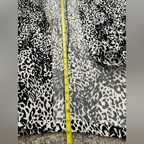 Scoop Black and White Animal Print One Size Lightweight Kimono, Women’s Sz M/L - Picture 15 of 16